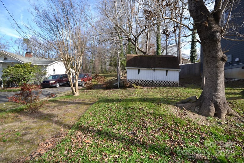 99999 London Rd, Asheville, NC 28803