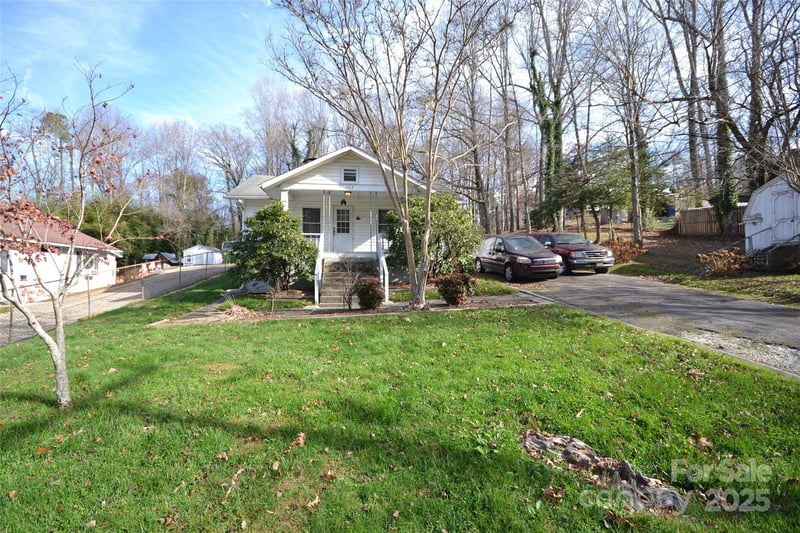 352 London Rd, Asheville, NC 28803