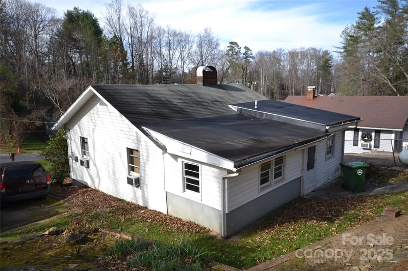 352 London Rd, Asheville, NC 28803