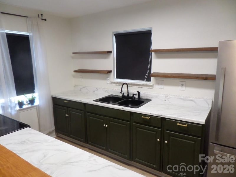 3216 Lasalle St, Charlotte, NC 28216