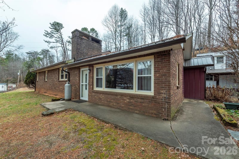 175 - 179 River Ln, Canton, NC 28716