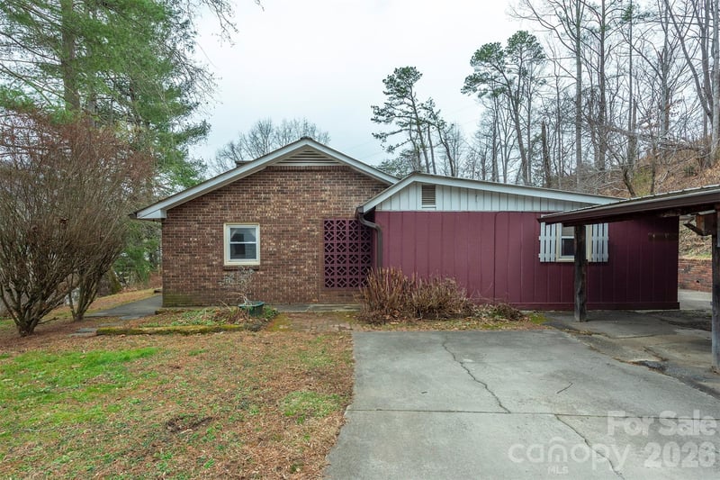 175 - 179 River Ln, Canton, NC 28716