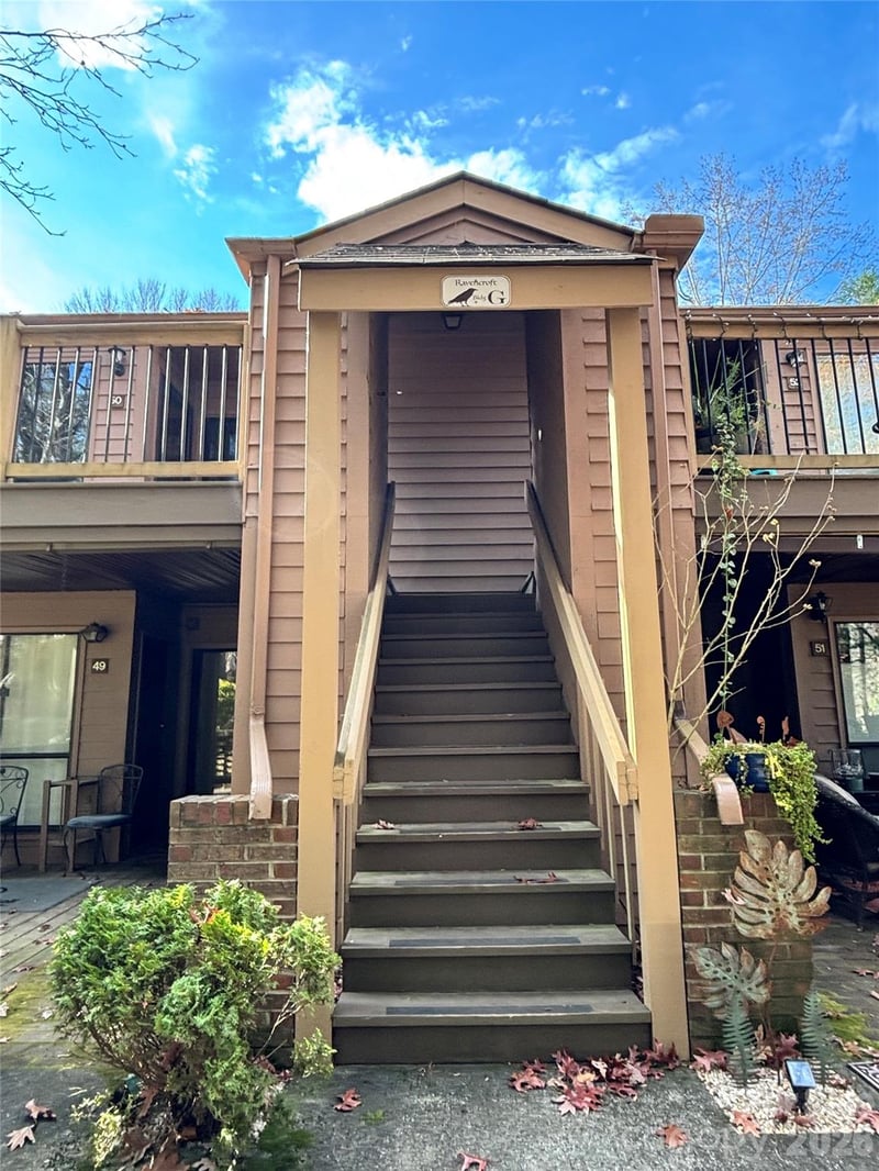 50 Ravencroft Ln, Asheville, NC 28803