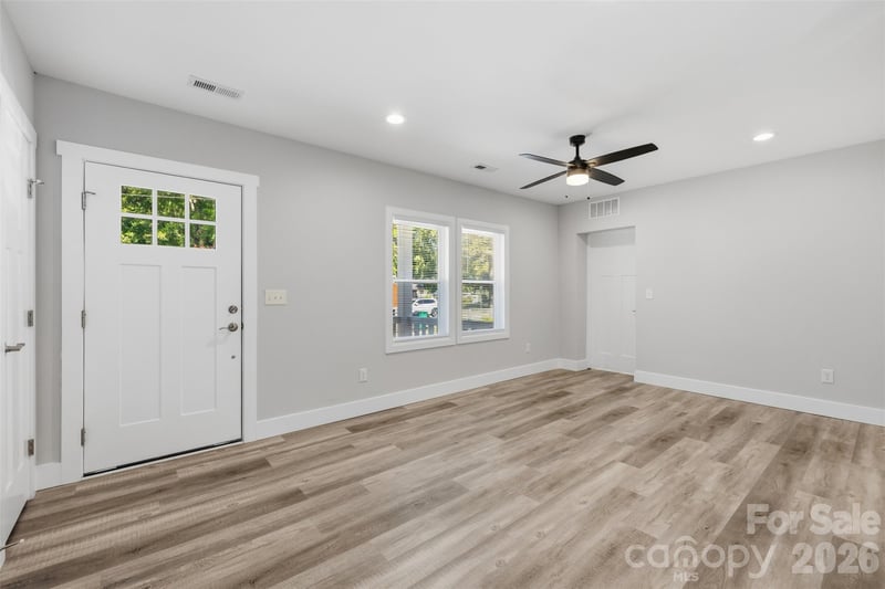 2414 Dickens Ave, Charlotte, NC 28208