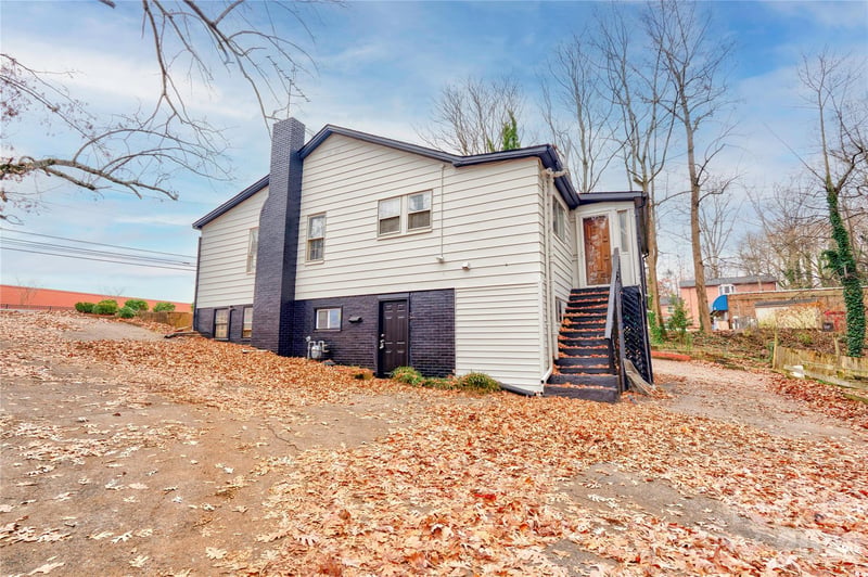 704 Earl Rd, Shelby, NC 28150