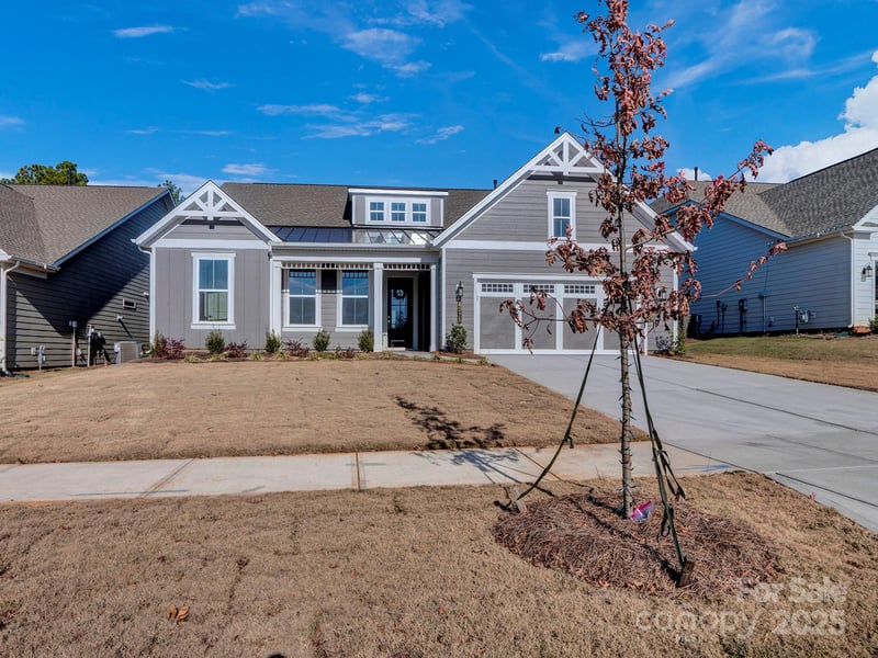4225 Honey Locust Dr, Charlotte, NC 28215