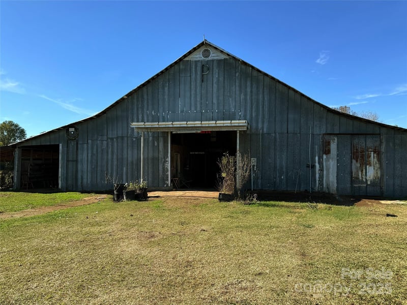 992 Potter Rd, Lancaster, SC 29720