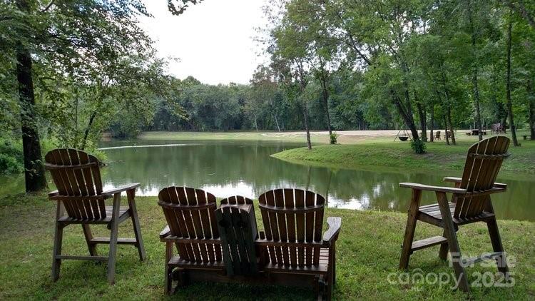 2086 Paddock Cir, Morganton, NC 28655