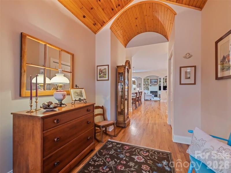48 Hoosier Ct, Lake Junaluska, NC 28745