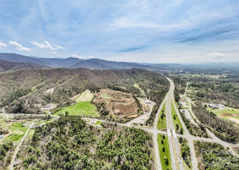 87 Barnardsville Hw, Weaverville, NC 28787