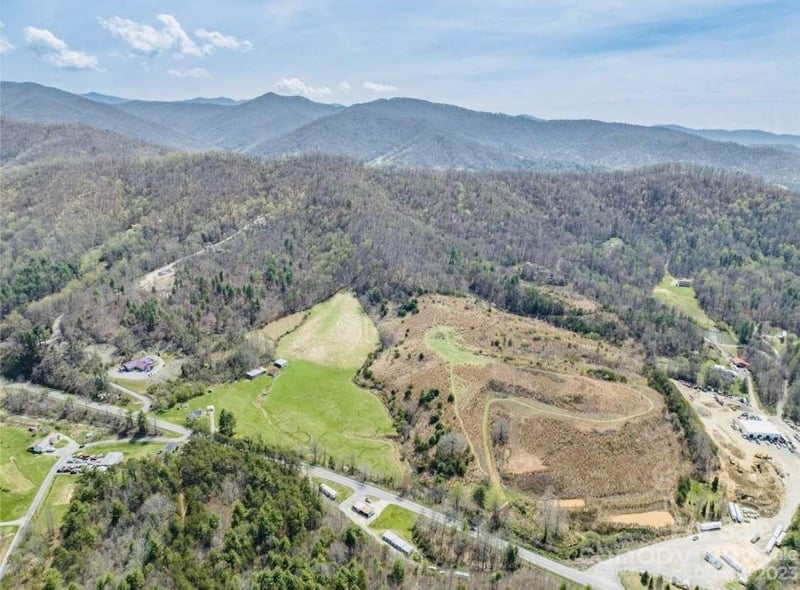 87 Barnardsville Hw, Weaverville, NC 28787
