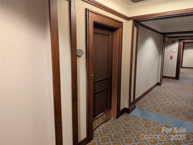 400 Church St #521, Charlotte, NC 28202