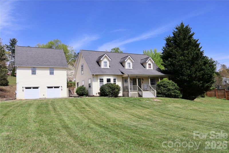 39 Kirkland Dr, Asheville, NC 28805