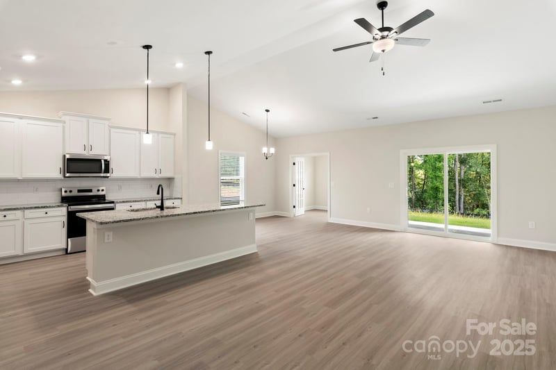 125 Colonial Reserve Ave, Troutman, NC 28166