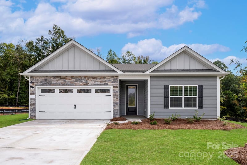 125 Colonial Reserve Ave, Troutman, NC 28166