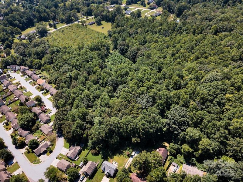 9999 Hoopers Creek Rd, Fletcher, NC 28732