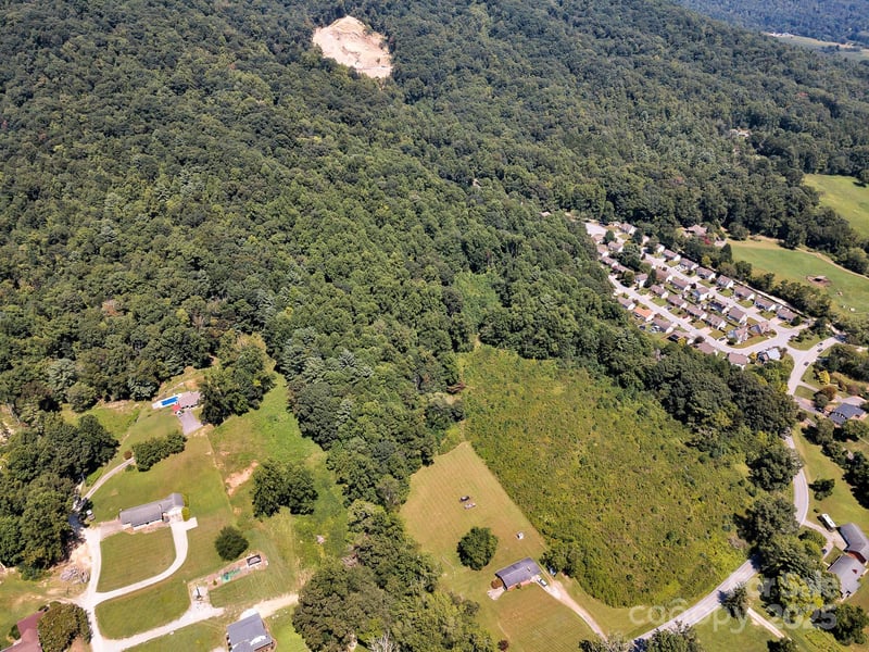 9999 Hoopers Creek Rd, Fletcher, NC 28732