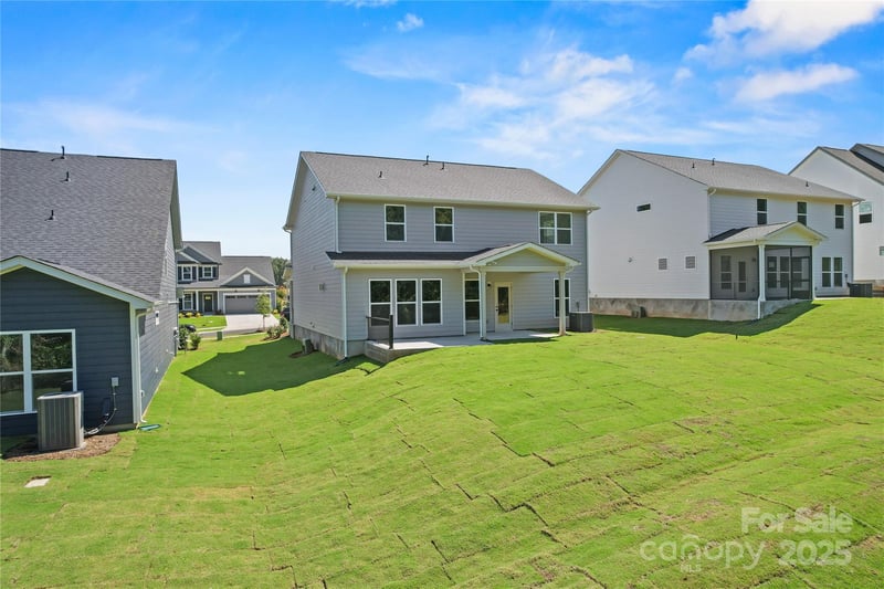 2012 Waxhaw Crossing Dr, Waxhaw, NC 28173