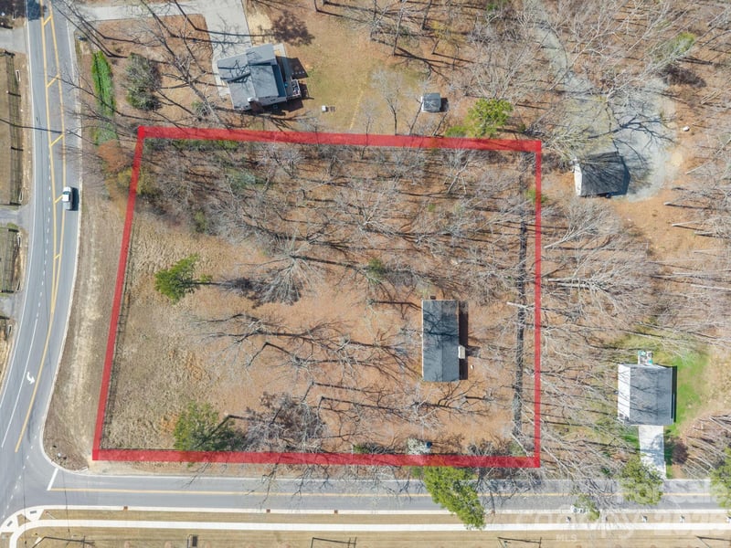 9121 Hutchinson Ln, Charlotte, NC 28216
