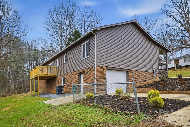 3630 Spencer Ln, Lenoir, NC 28645
