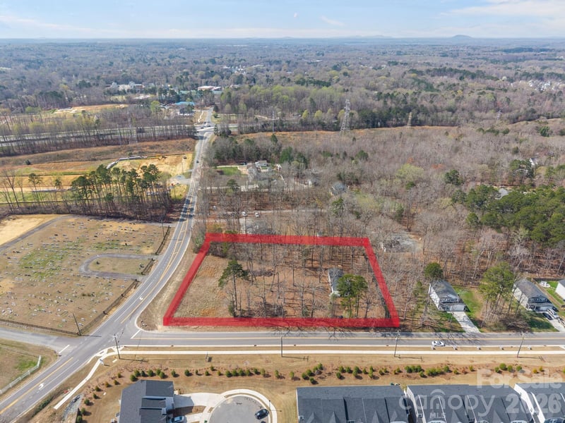 9121 Hutchinson Ln, Charlotte, NC 28216
