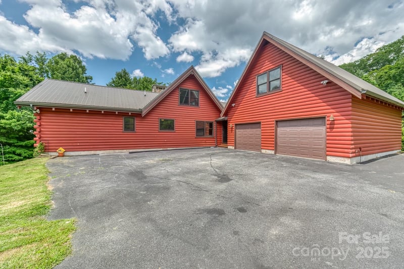 5023 Elk Park Hw, Elk Park, NC 28622