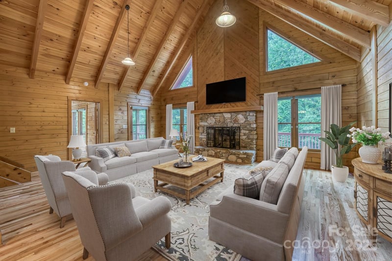 5023 Elk Park Hw, Elk Park, NC 28622