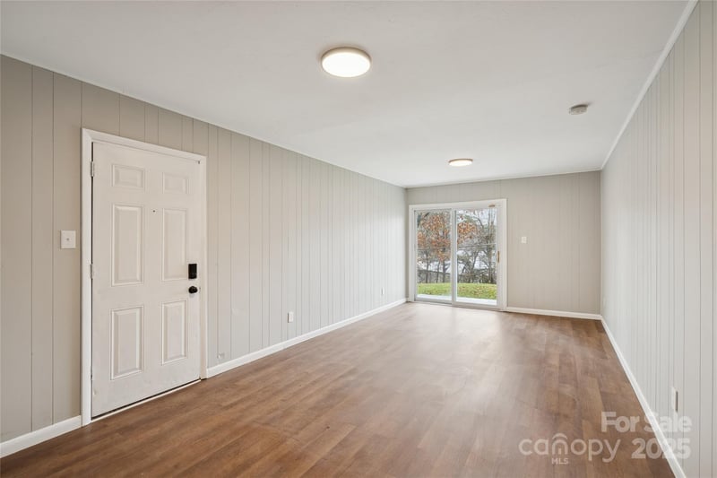 1126 Old Us 70 Hw, Black Mountain, NC 28711