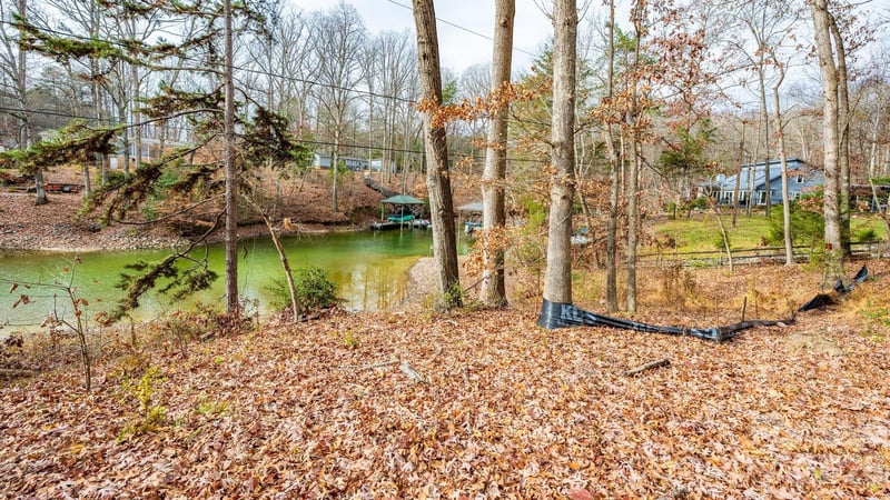 8237 Lymnos Ln, Sherrills Ford, NC 28673