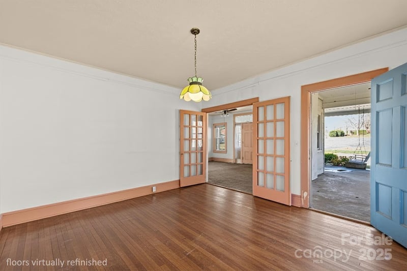 1011 Ashe Ave, Lenoir, NC 28645