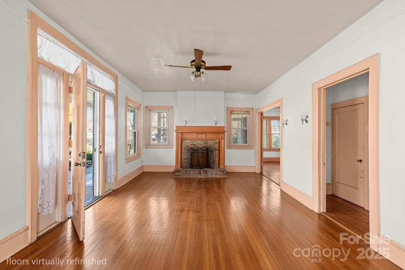 1011 Ashe Ave, Lenoir, NC 28645
