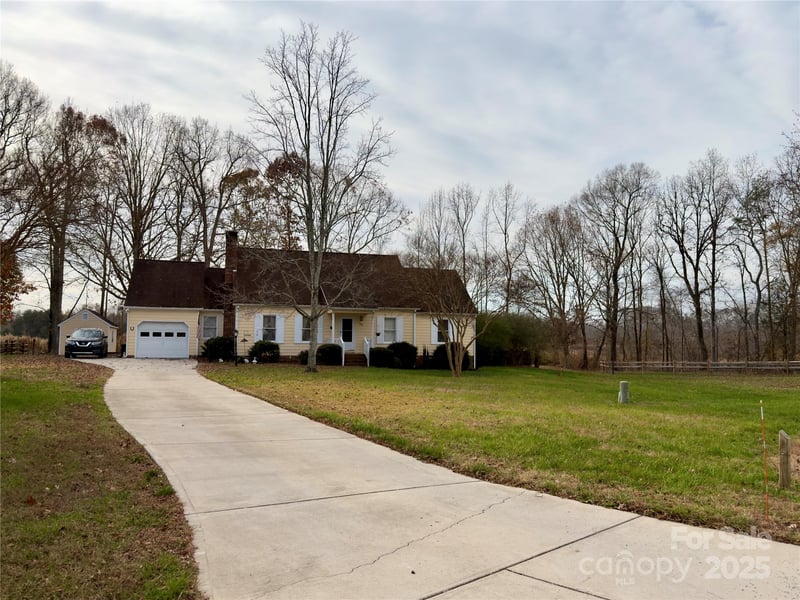 205 Willow Dr, Salisbury, NC 28146