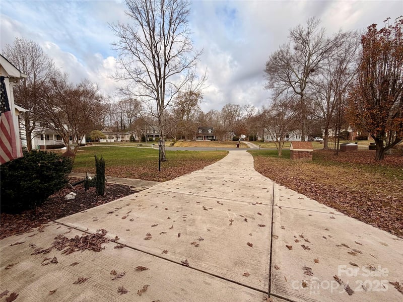 205 Willow Dr, Salisbury, NC 28146