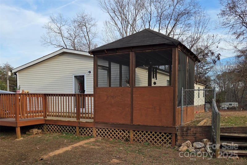 1168 Love Valley Rd, Clover, SC 29710