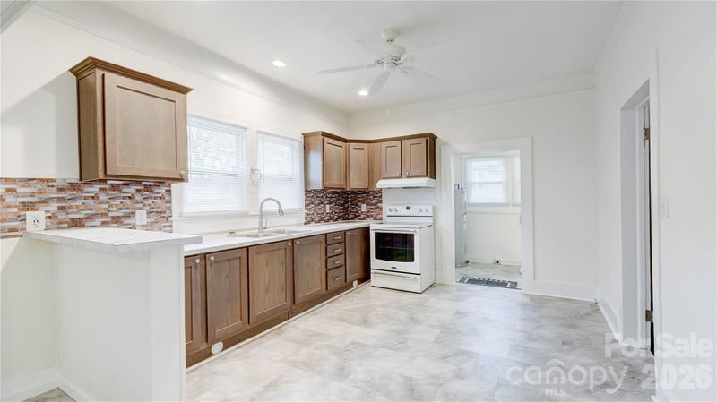1003 Cannon Blvd, Kannapolis, NC 28083