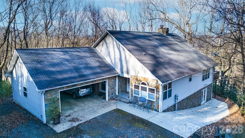 194 Ridgeview Dr, Whittier, NC 28789