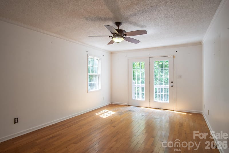 8830 Shepherd Ct, Connelly Springs, NC 28612