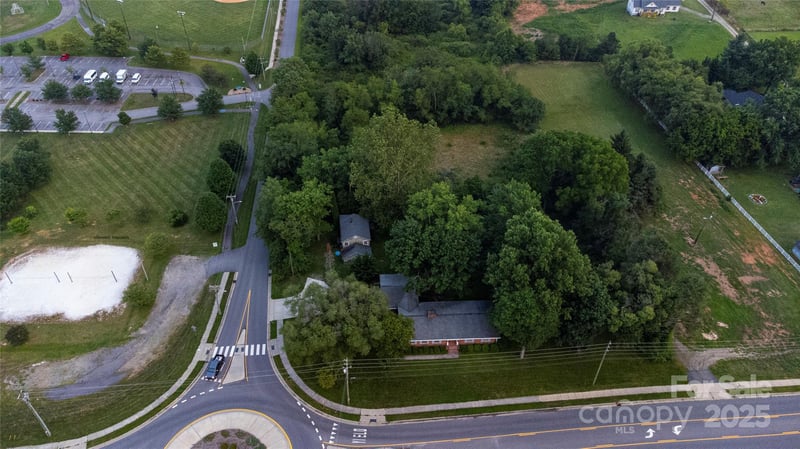 625 Vance St, Waynesville, NC 28786