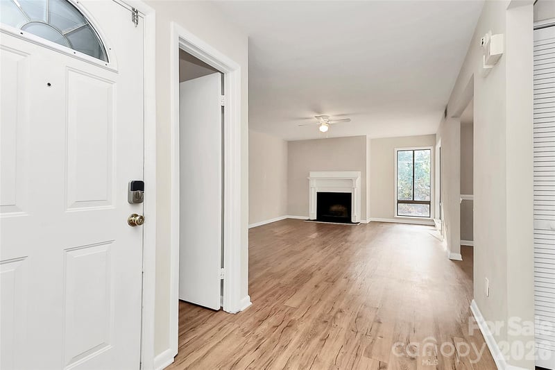 8022 Princess Ann Dr, Charlotte, NC 28212