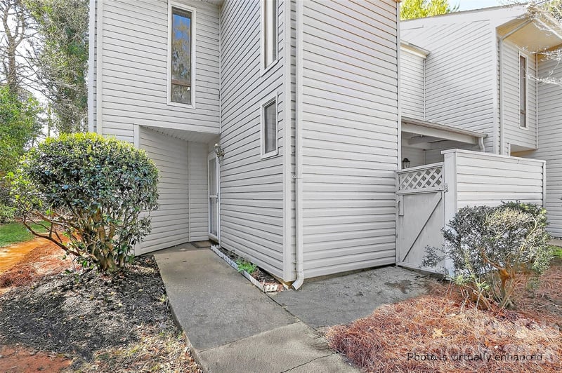 8022 Princess Ann Dr, Charlotte, NC 28212