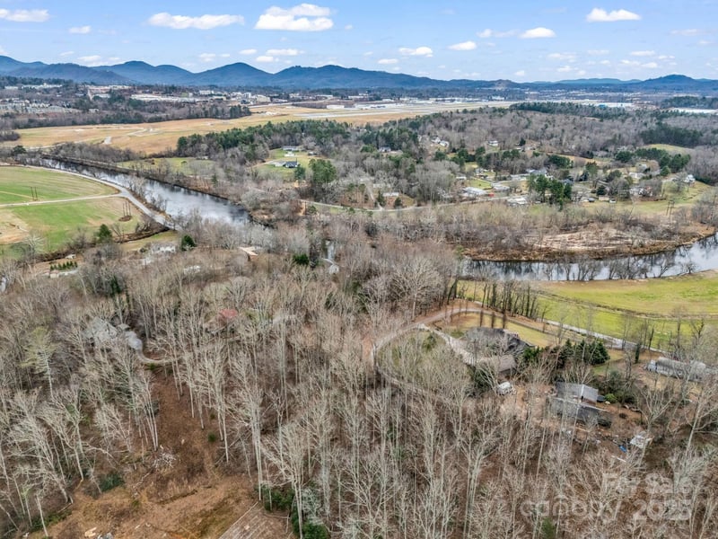 9999 Glenn Bridge Rd, Arden, NC 28704