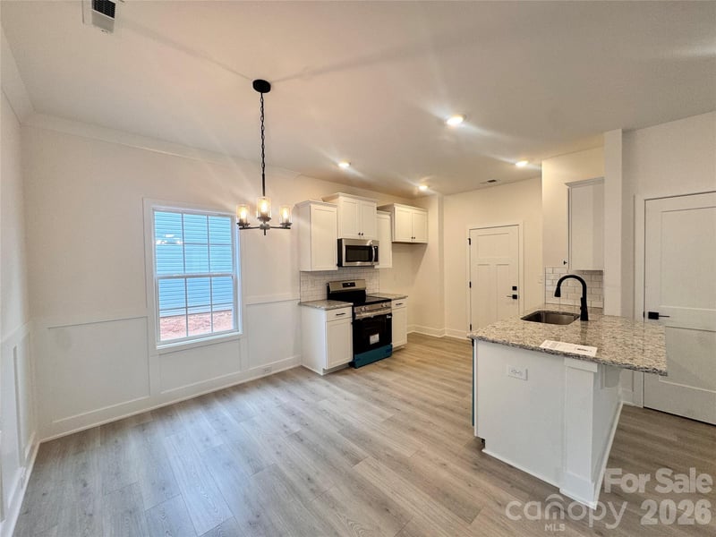 720 Inwood Hill Dr #9, Gastonia, NC 28056