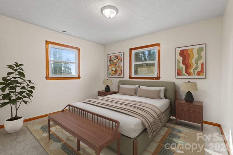 2338 Greater Druid Hills Blvd, Hendersonville, NC 28791