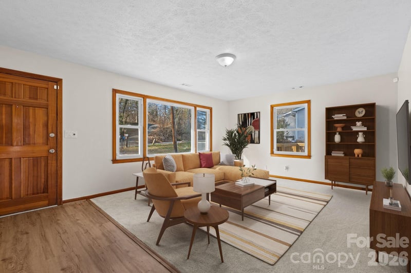 2338 Greater Druid Hills Blvd, Hendersonville, NC 28791