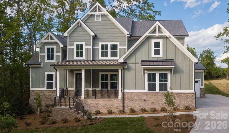 80 42nd Ave #39, Hickory, NC 28691