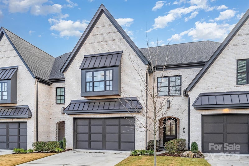119 Thorncote Pl, Charlotte, NC 28226