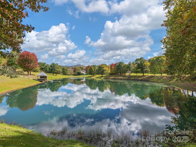 355 Johnson Dr, Canton, NC 28716