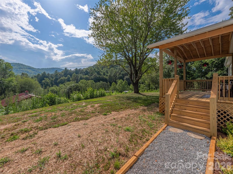 15 Joe Davis Rd, Sylva, NC 28779