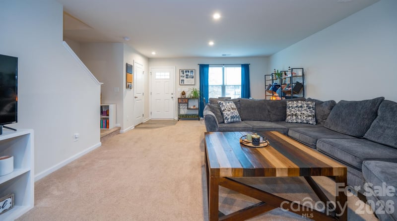 181 Crosstie Ln, Troutman, NC 28166