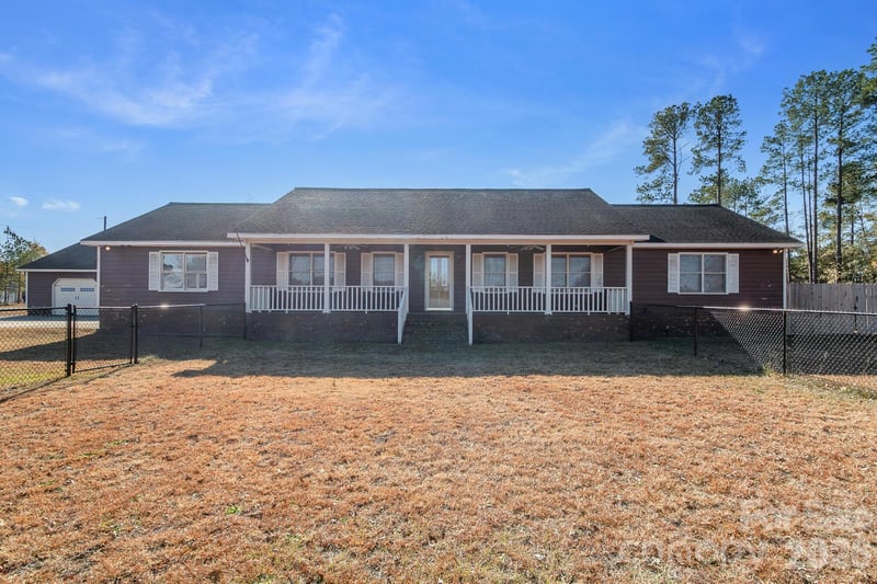 1295 Cattle Ridge Rd, Cheraw, SC 29520